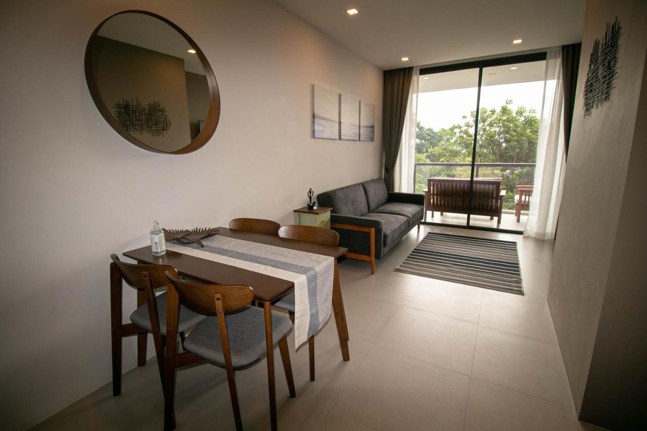 Escape Condominiums Beachfront Suites - Mae Phim Rayong Exterior foto