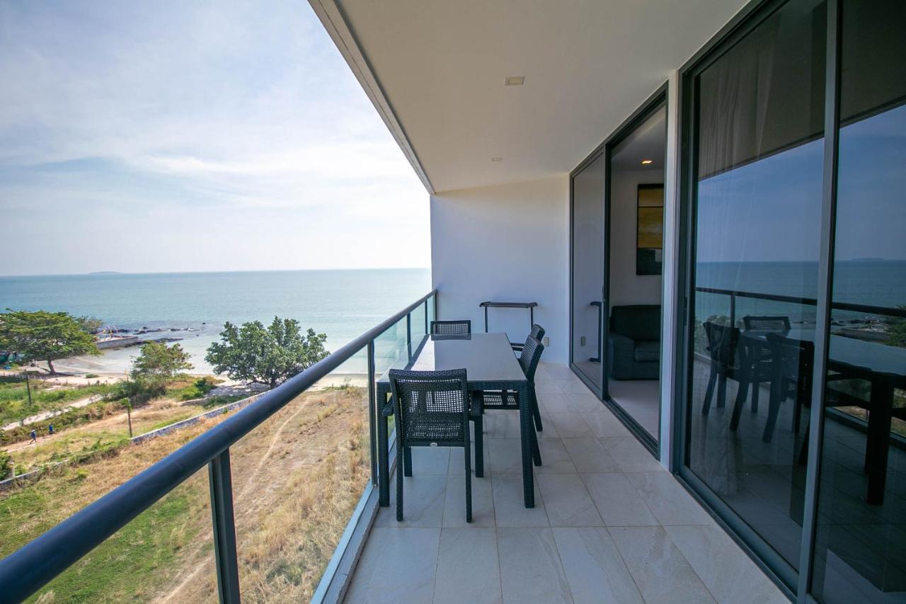 Escape Condominiums Beachfront Suites - Mae Phim Rayong Exterior foto