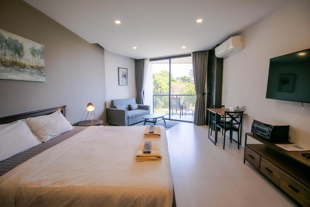 Escape Condominiums Beachfront Suites - Mae Phim Rayong Exterior foto