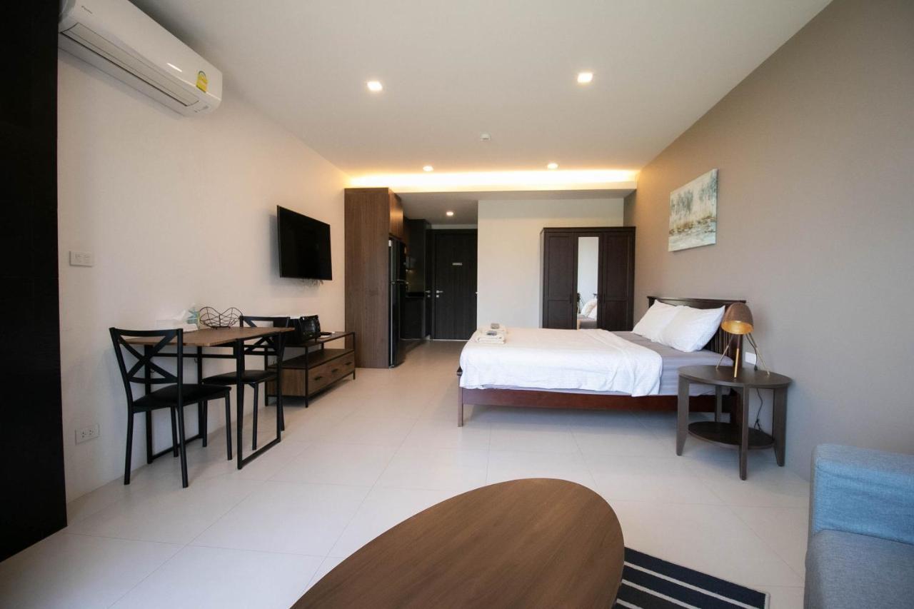 Escape Condominiums Beachfront Suites - Mae Phim Rayong Exterior foto